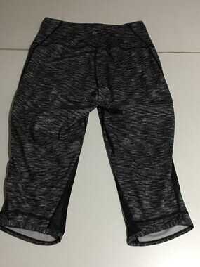 Lululemon Train Times Crop 17" Black Mesh Leggings Size 6 High Rise Yoga